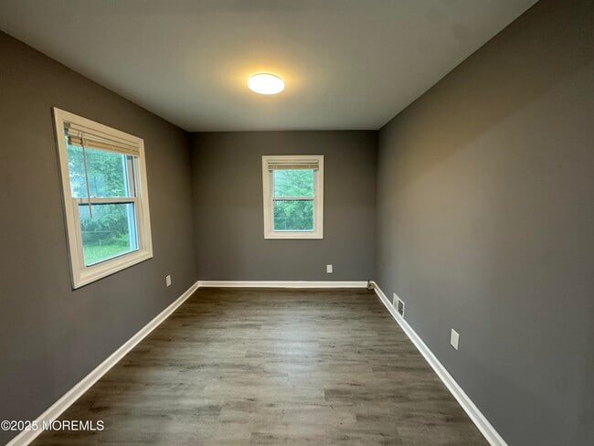 Building Photo - 315 Lorillard Ave