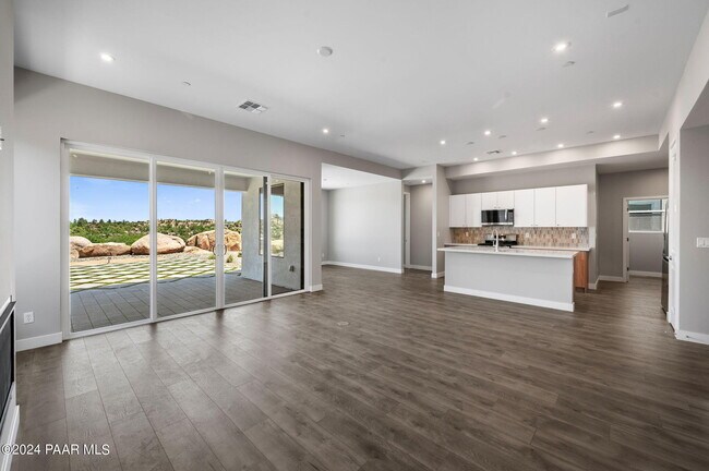 Building Photo - 1318 Rockwood Dr