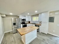 Building Photo - 762 Lacey Way