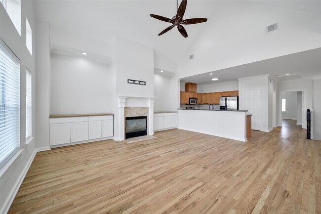 Building Photo - 5341 Kiam St