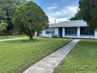 Building Photo - 2529 Tanglewood St