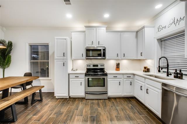 Building Photo - 320 Timbercreek Ct