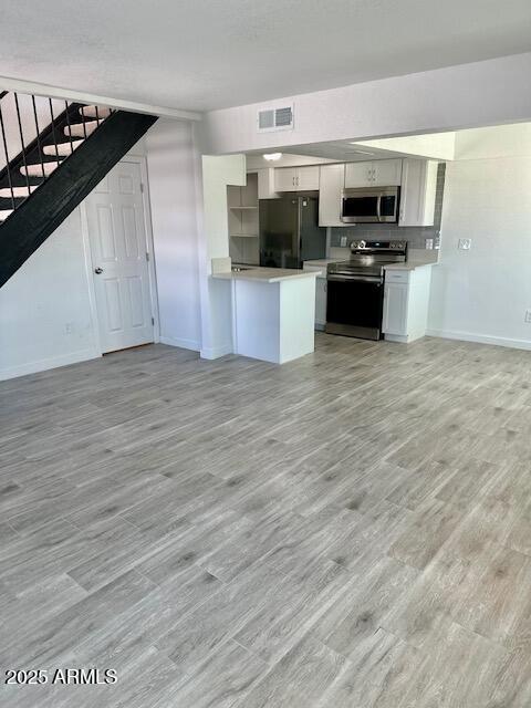 Building Photo - 1504 E Indianola Ave