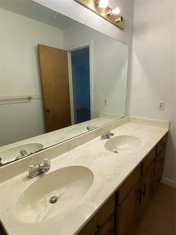 Building Photo - 136 Richard Ln