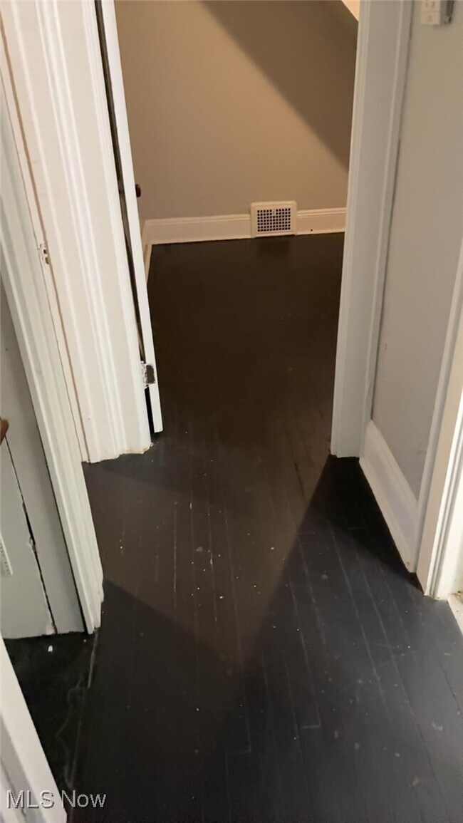 Building Photo - 2171 Olive Ave