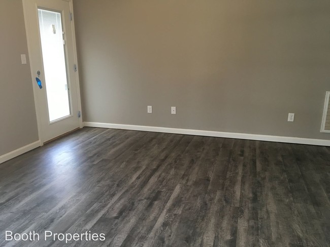Building Photo - 865 Lynnwood Way