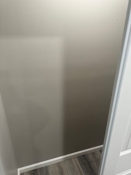 Building Photo - 316 Cherry St