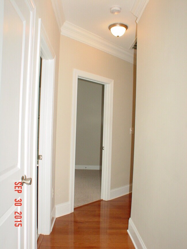 Building Photo - 124 Hurdle Ln
