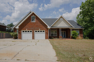Building Photo - 114 Eagle Dr