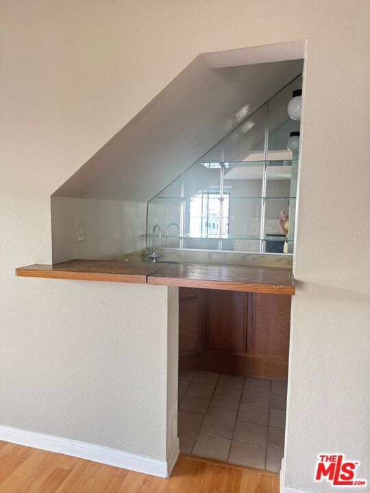 Building Photo - 1616 W 206th St