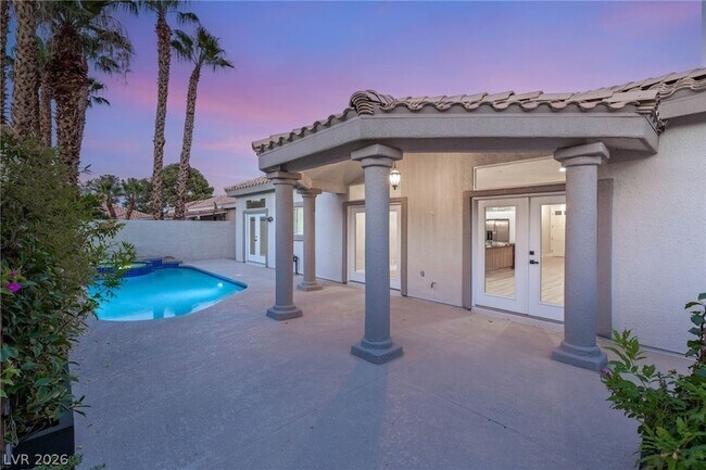 Building Photo - 1605 Shadow Rock Dr