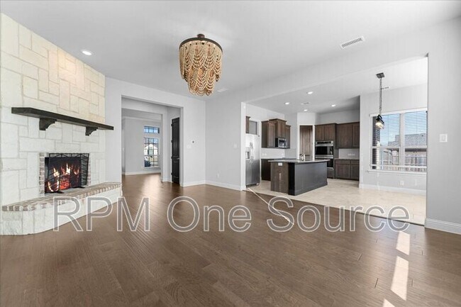 Building Photo - 6320 Starr Dr.