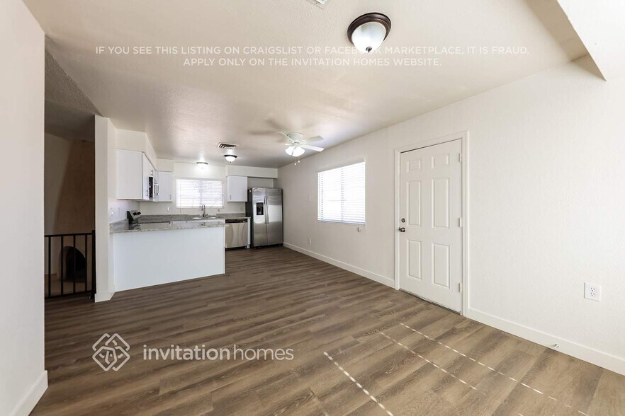 Building Photo - 7310 W Cavalier Dr