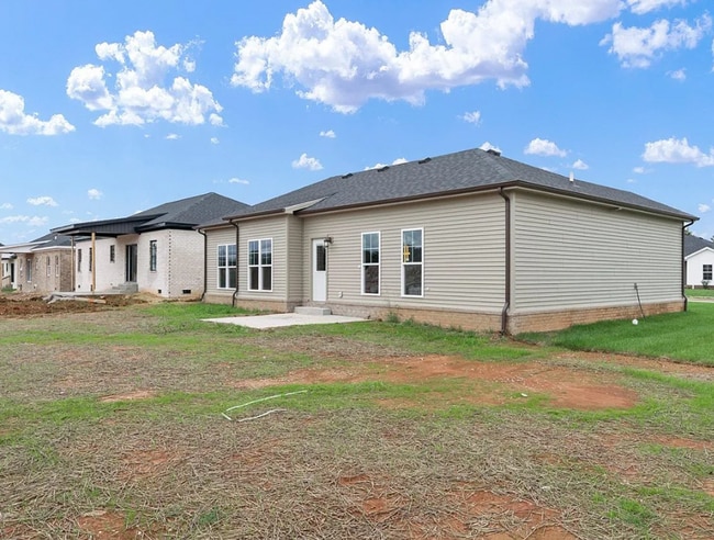 Building Photo - 2583 Cedrus Ave