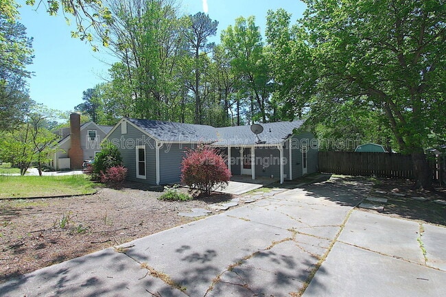 Building Photo - 1610 Burnley Dr