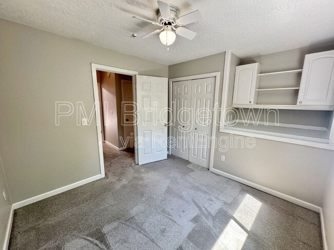 Building Photo - 11731 SW 41st Ave