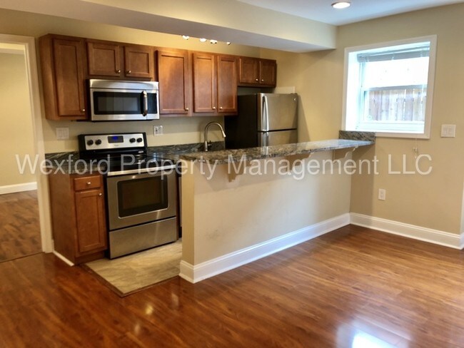 Building Photo - 7036 Eastern Ave NW