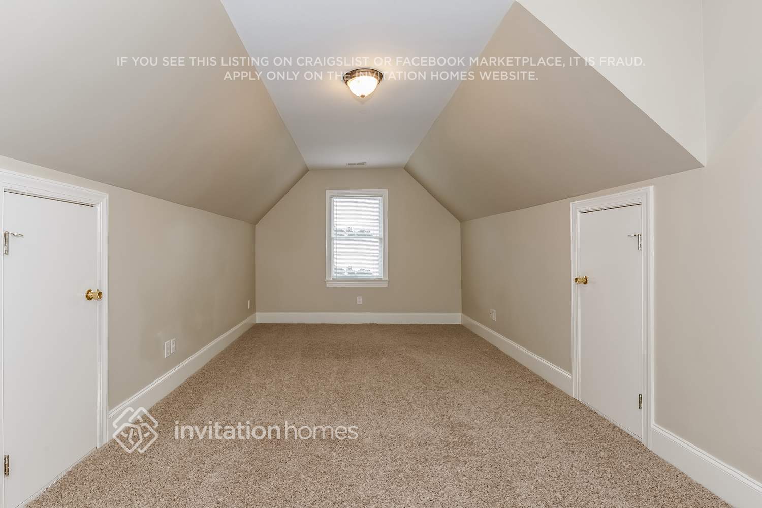 Building Photo - 21269 Summerbrook Dr