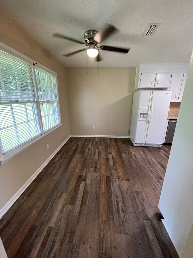 Building Photo - Country Estates Subdivision!