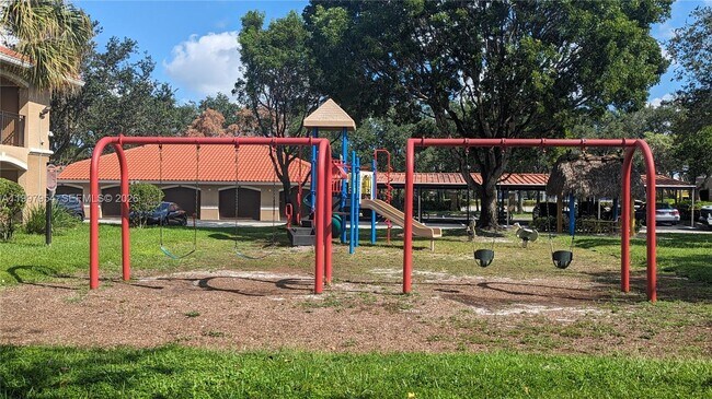 Building Photo - 151 SW 117th Ave