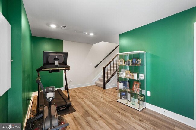 Building Photo - 2802 Bridgewater Dr