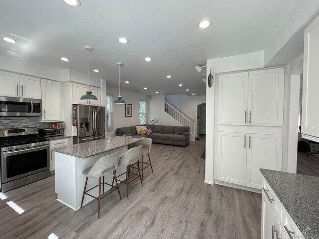 Building Photo - 11430 Eastview Ct