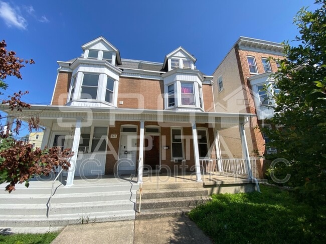 Primary Photo - 245 W Jackson St