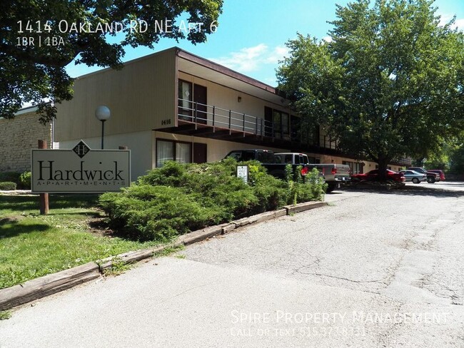 Primary Photo - 1414 Oakland Rd NE