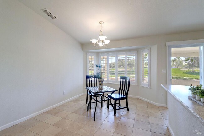 Building Photo - 359 Glenn Lakes Dr