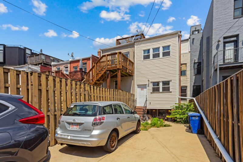 Building Photo - 1116 Monroe St NW