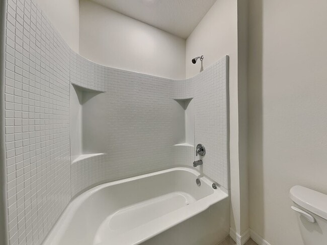 Building Photo - 5246 Mahogany Dr
