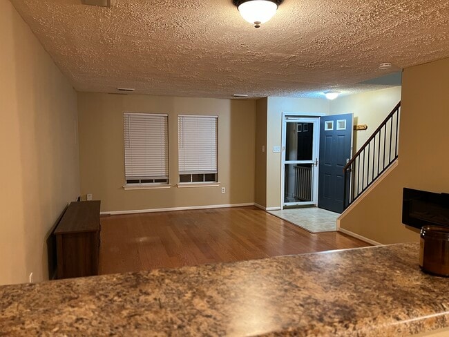 Building Photo - 1412 Nestlewood Ct