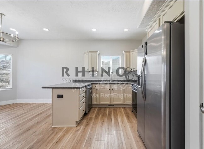 Building Photo - 2230 N 2270 W