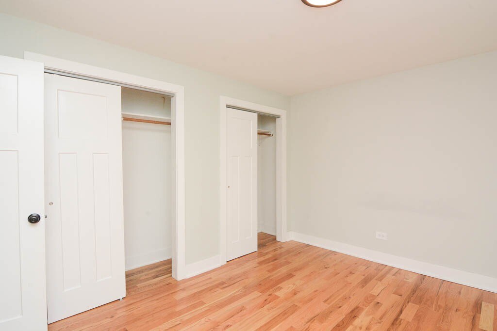 Building Photo - 701 Elm Pl