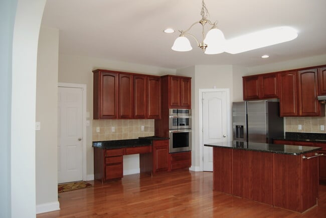 Building Photo - 1008 Longwillow Ct