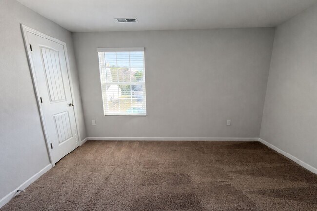 Building Photo - 1408 Nia Rd