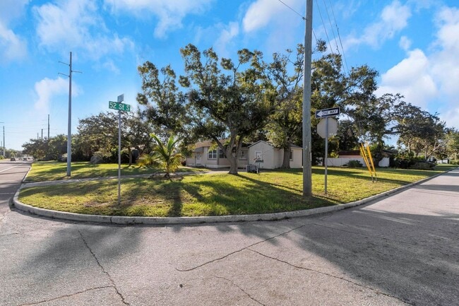 Building Photo - 5148 Tampa Bay Growth Fund 2 LLC