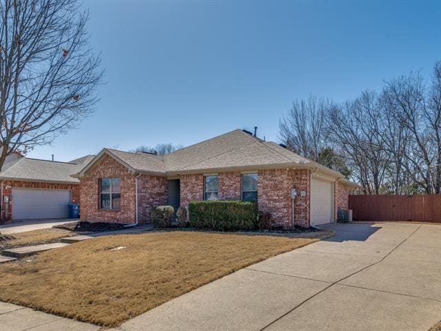 Building Photo - 2056 River Birch Ln