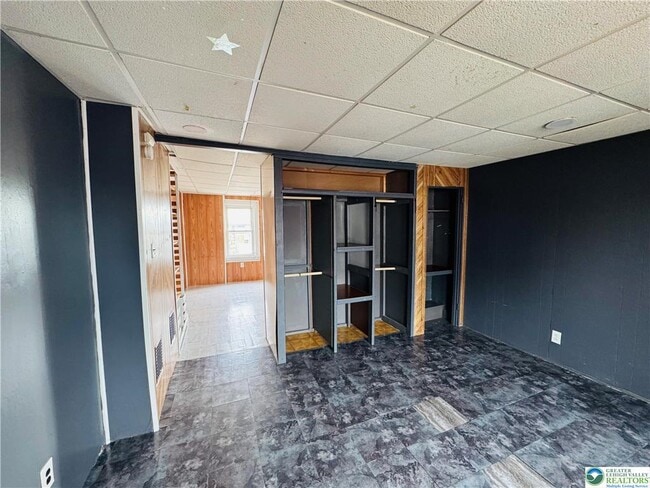 Building Photo - 637 N Penn St