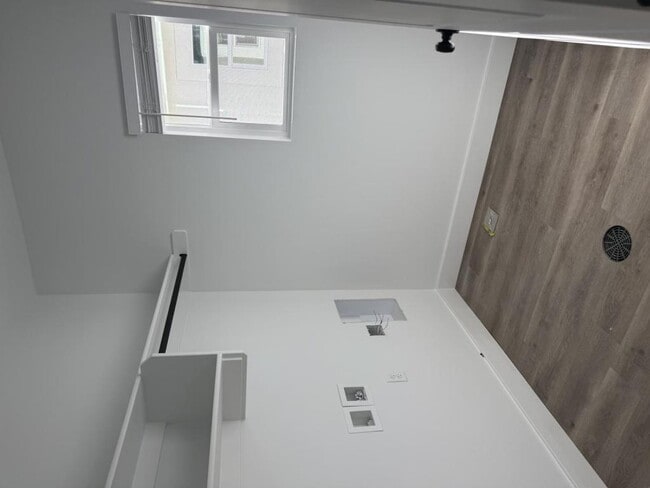 Building Photo - 2074 3125 W