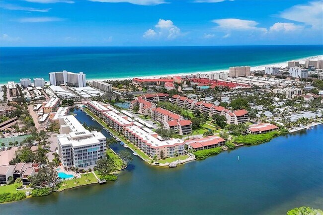 Building Photo - 1250 N Portofino Dr