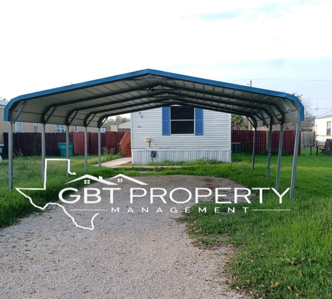 Building Photo - Single Wide