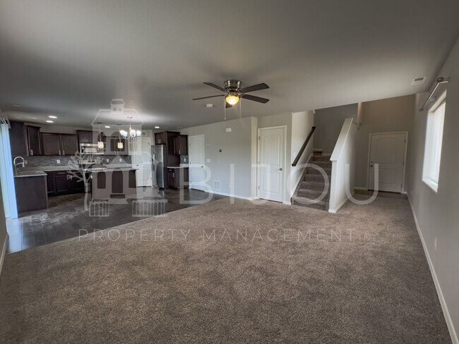Building Photo - 7458 Primavera Ln