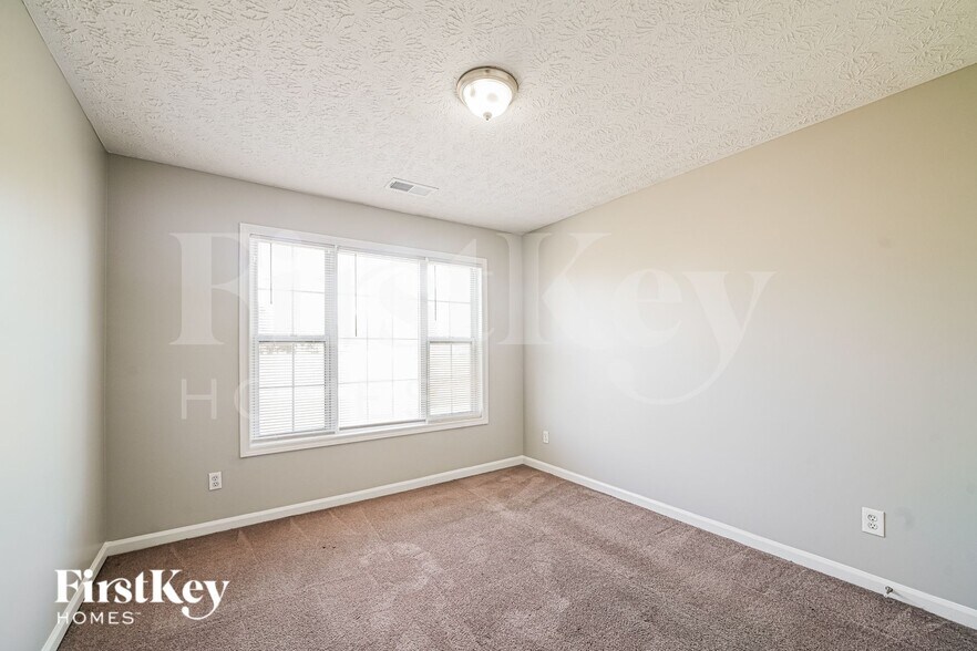 Building Photo - 265 Meadow Crest Way