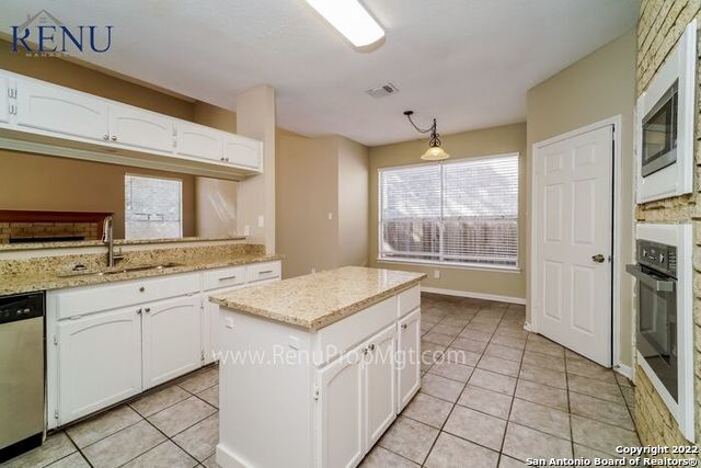 Building Photo - 3713 Hull St