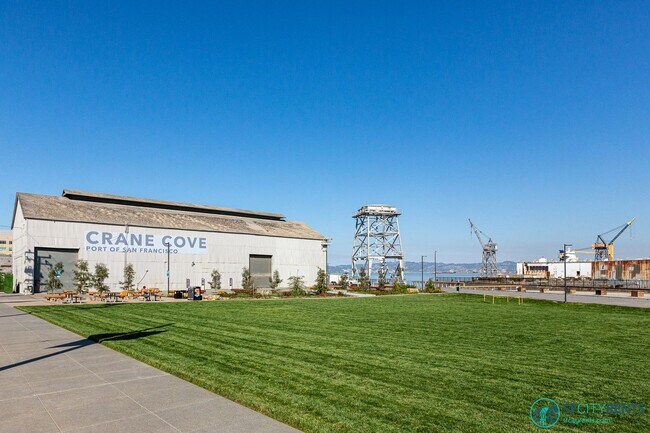 Building Photo - Dogpatch: Exceptional 1 Bed 1.5 Bath Condo @ Esprit Park with Garage Parking and Storage