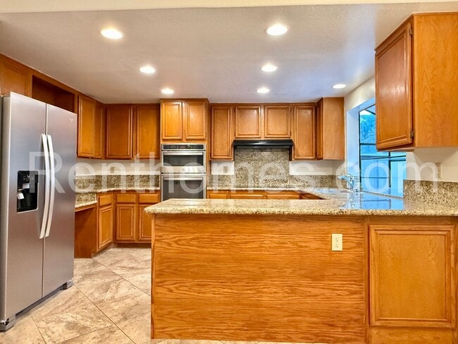 Building Photo - 14265 Marianopolis Way