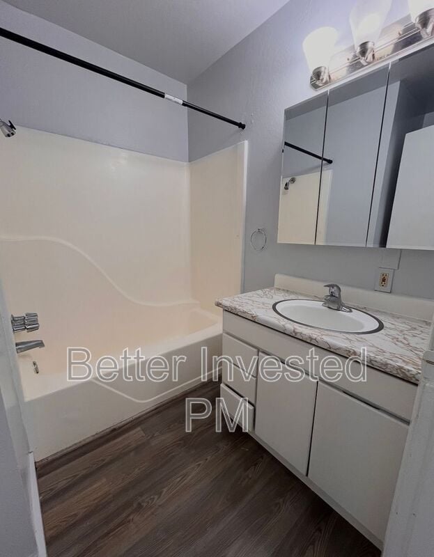 Building Photo - 304 Cooper Ln