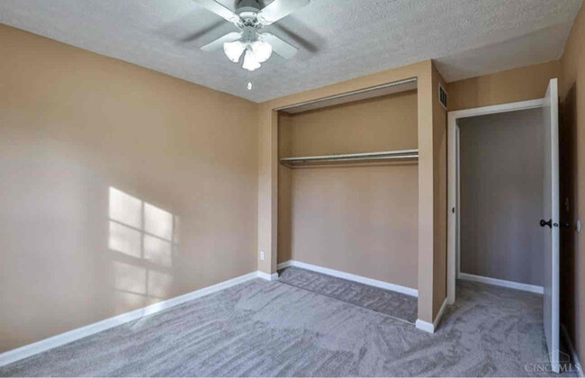 Building Photo - 4587 Timberline Ct