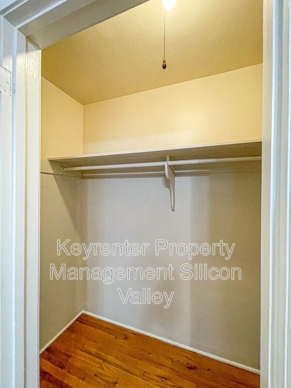 Building Photo - 865 N 15th St